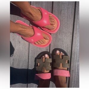 Chanel 22P Lambskin Pink Padded Pool Thong Flip-Flops Pillow Sandals Slides Shoe